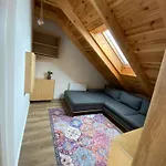 Ogrodkowa 5 C *